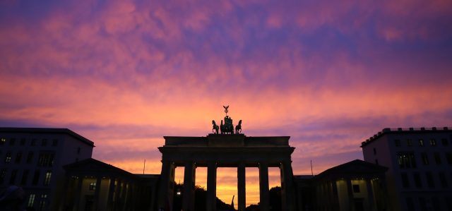 Берлин, Mantel-GmbH, обучение языку, консультации в сфере трудоустройства, туристические услуги